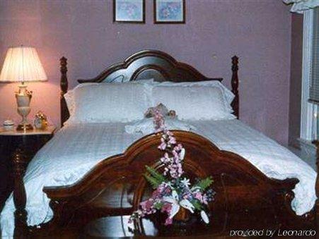 Isaac Hilliard House Bed And Breakfast ペンバートン 部屋 写真