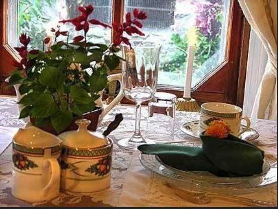 Isaac Hilliard House Bed And Breakfast ペンバートン レストラン 写真